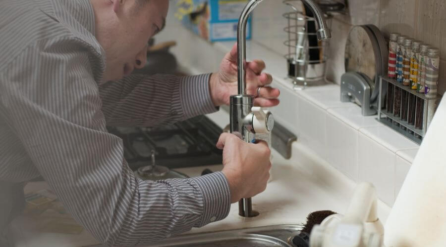 Local expert plumbing services in Halltown, MO